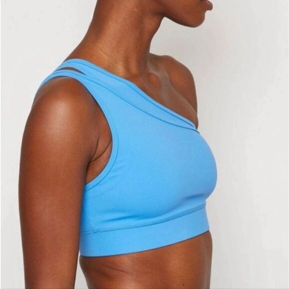 FOURLAPS Solo Bra Available in FIVE COLORS - Picture 3 of 16